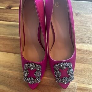 Elegant Pink Satin Women's Shoes with Embellished Buckle size 7